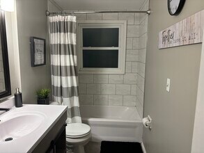 3006 N 73rd St, Unit 73 st unit in Milwaukee, WI - Building Photo - Building Photo