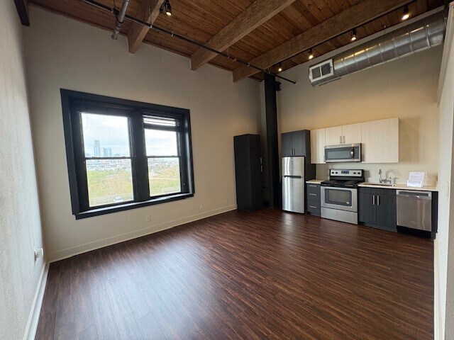 property at 806 Sampson St