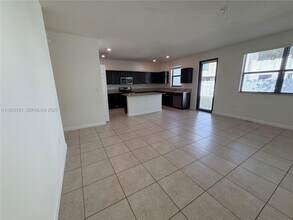 3501 W 92nd Pl in Hialeah, FL - Building Photo - Building Photo
