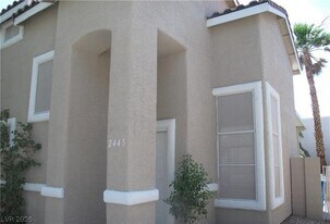 2445 Cliffwood Dr in Henderson, NV - Building Photo