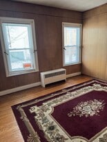 38 North St, Unit 1st floor apartment in Menands, NY - Building Photo