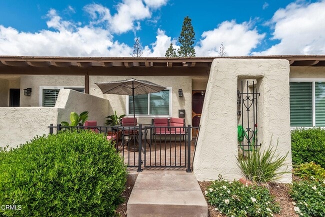 1129 Glenbridge Cir in Westlake Village, CA - Building Photo - Building Photo