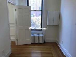 304 E Berkeley St, Unit 6 in Boston, MA - Foto de edificio - Building Photo