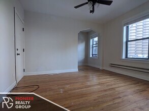 618 W Patterson Ave, Unit 605 in Chicago, IL - Building Photo - Building Photo