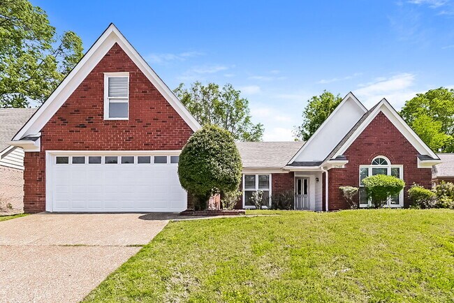 property at 1740 Meadow River Cove
