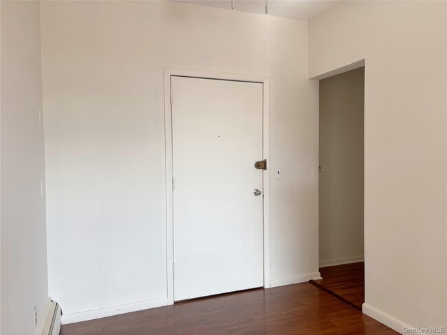 4 Bancker Pl in New Rochelle, NY - Building Photo - Building Photo