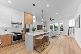 2314 Barbee St in Houston, TX - Building Photo - Building Photo