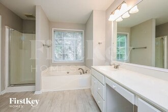 2410 Kirkstone Dr in Buford, GA - Building Photo - Building Photo