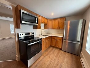 22 Mace Rd in Hampton, NH - Building Photo - Building Photo