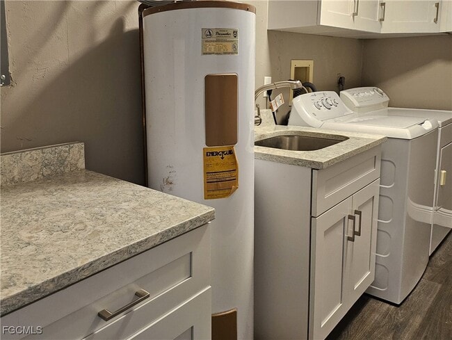 property at 7125 Lakeridge Ct