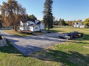 958 Manitou Rd in Hilton, NY - Building Photo - Building Photo