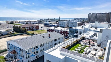 218 3rd Ave in Asbury Park, NJ - Foto de edificio - Building Photo