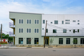 Pilot House in Louisville, KY - Building Photo - Building Photo