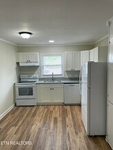 440 W Outer Dr in Oak Ridge, TN - Building Photo - Building Photo