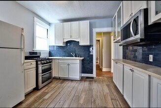 1125 Seton Ave, Unit 1 in Cincinnati, OH - Building Photo - Building Photo