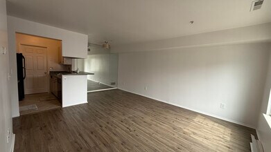 22241 Atlantic Pointe in Farmington Hills, MI - Building Photo - Building Photo
