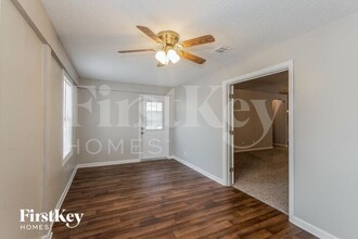 934 Hyannis Port Dr in Jacksonville, FL - Building Photo - Building Photo