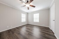 5206 Pershing St photo'