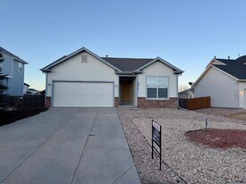 9315 Bethpage Rd in Peyton, CO - Building Photo