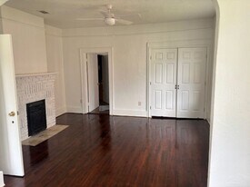 1213 E 38th St in Savannah, GA - Building Photo