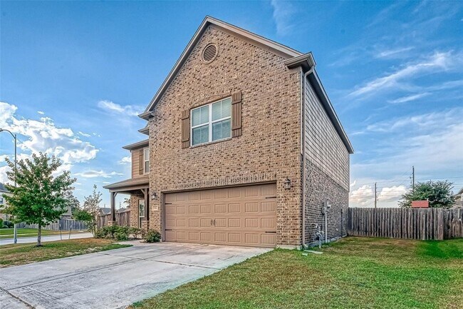 2561 Magnolia Fair Way in Spring, TX - Building Photo - Building Photo