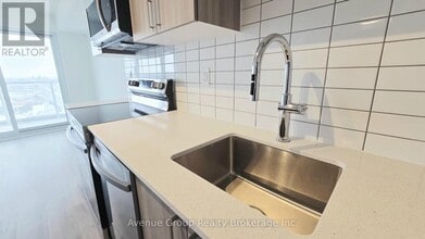 1010 Sandy Beach Rd in Pickering, ON - Building Photo - Building Photo