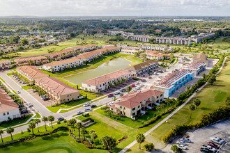 Boca Dunes Golf & Country Club in Boca Raton, FL - Foto de edificio - Building Photo