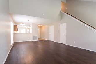 3630 Red Fir Dr in Houston, TX - Building Photo - Building Photo