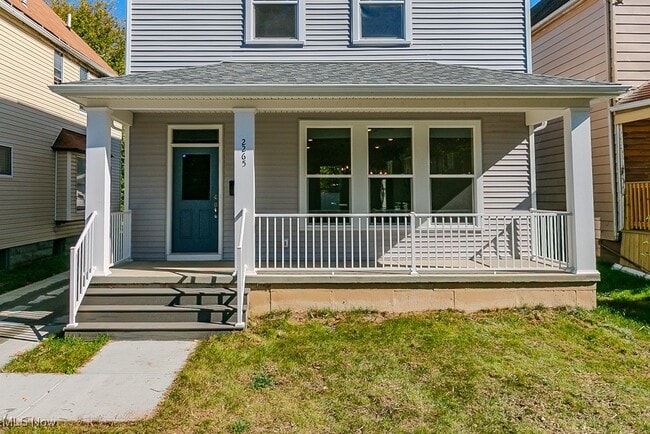 2265 E 97th St in Cleveland, OH - Building Photo - Building Photo