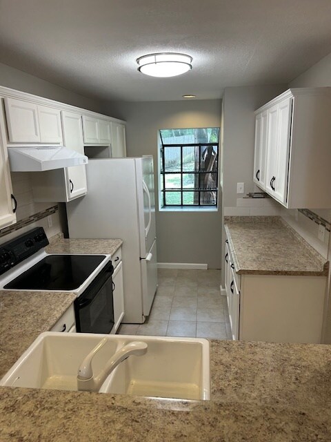 1938 Holly Hill Dr in Austin, TX - Building Photo - Building Photo