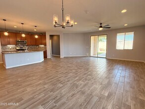 7516 W Darrel Rd in Phoenix, AZ - Building Photo - Building Photo