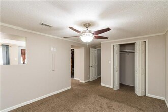 1255 Terrace St in Marion, IA - Building Photo - Building Photo