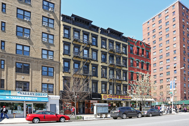 852 Amsterdam Ave in New York, NY - Foto de edificio - Building Photo
