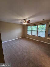 218 Fernwood Pl in Warrenton, VA - Building Photo - Building Photo