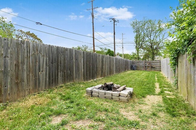 438 S Ohio Ave, Unit 1450-3 in Columbus, OH - Foto de edificio - Building Photo