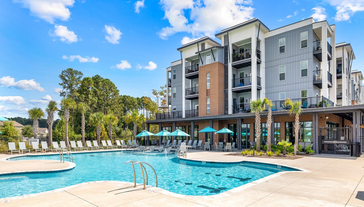 Restore at Carolina Park in Mount Pleasant, SC - Foto de edificio