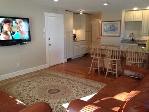 677 South St in Portsmouth, NH - Building Photo - Building Photo