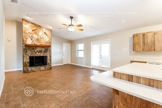 2301 Beechwood Ct in Plant City, FL - Foto de edificio - Building Photo