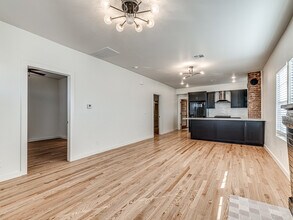 828 NW 32nd St in Oklahoma City, OK - Foto de edificio - Building Photo