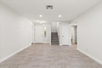 1116 Lumina Ct in Las Vegas, NV - Building Photo - Building Photo