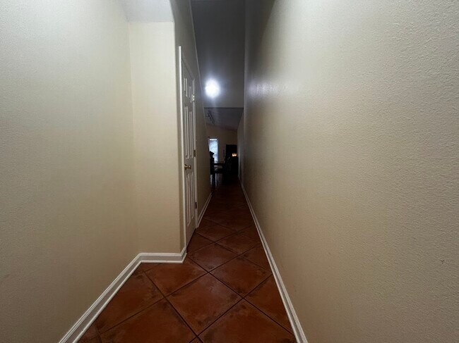 2142 Delta Way in Tallahassee, FL - Building Photo - Building Photo