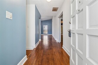 5045 Carole Pl SW in Stone Mountain, GA - Building Photo - Building Photo