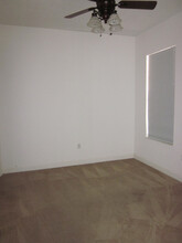 1320 NW 3rd Ave in Gainesville, FL - Foto de edificio - Building Photo