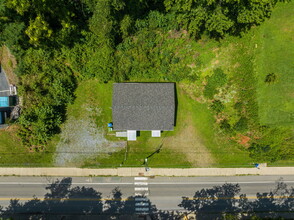 61 Haywood Rd in Asheville, NC - Foto de edificio - Building Photo