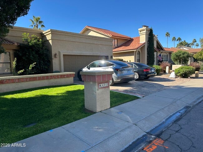 8377 E Thoroughbred Trail in Scottsdale, AZ - Building Photo - Building Photo