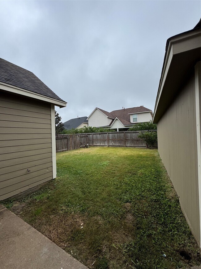 property at 12622 Riverhill Ct