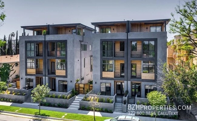 4429 Tujunga Ave in Los Angeles, CA - Building Photo - Building Photo