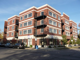 3705 N Kedzie Ave. Apartments