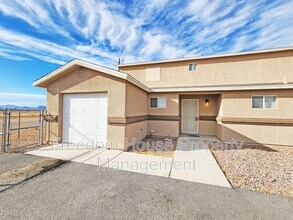 200 S Mount Charleston Dr E in Pahrump, NV - Building Photo - Building Photo