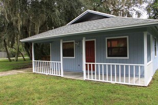 1680 Asturias St in St. Augustine, FL - Building Photo
